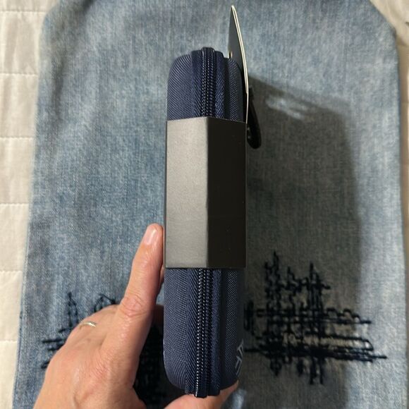 Eddie Bauer Set of 7 Durable Stainless Steel Versatile Manicure Tools - Picture 6 of 12